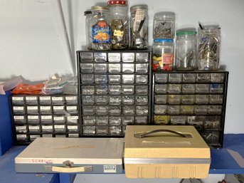 C/ 5boxes And Loose Jars - Hardware Smalls