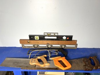 C/ 9pcs - Saws And Levels: Disston, Stanley Etc