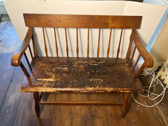 FR/ Antique Wood Small Spindle Back Bench