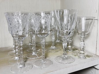 DR/ 14pcs - Clear Glass Cordials And Small Wine Glasses