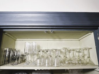 DR/ Shelf 34pcs - Barware Glass Lot