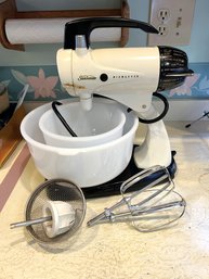 K/ Vintage White Sunbeam Mixmaster Stand Mixer W 2 Sized Bowls & Accessories Shown