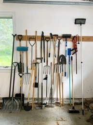 G/ 27pcs - Garden/Lawn Tools Plus Lot