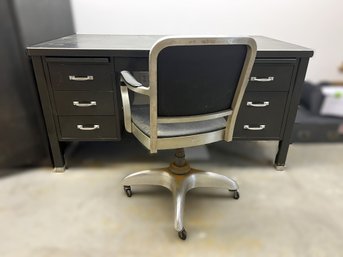 L5/ 2pcs - Vintage Steel Office Desk With Chair By Good Form