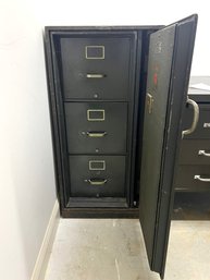 L5/ VERY LARGE HEAVY Mosler Safe Co. File Security Safe - Approx 21'w X 33'd X 41.5'h