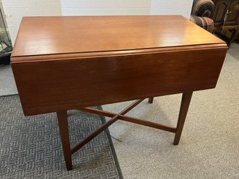 CRJ6/C: Antique Wood Drop Leaf Table - Made By Owners Great Grandfather Around 1900 Marblehead MA