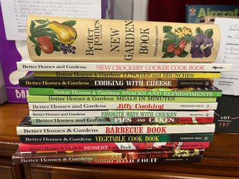 CRG5/RER 19pcs: Better Homes And Gardens Vintage Book Lot - Cookbooks And Garden Book