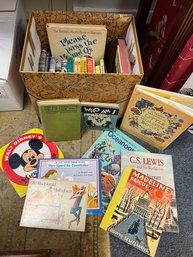 CRE4/B 23pcs: Box With Vintage Children's Books