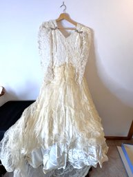 3BR/ 1 Box With A Cocktail Length Vintage Ivory Colored Wedding Dress With Long Lace Train