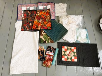 2BR/ Box - Quilted Table Pieces - Vintage Doilies Etc