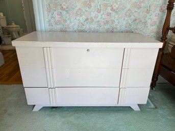 B2A/ Very Pretty Pink Painted Wood Vintage Lift Top LANE Cedar Chest Also W Bottom Pull Out Drawer