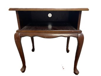 AD50/1FL: Side-accent Table-TV Stand - Dark Wood, Open Compartment, Curved Legs, Scalloped Bottom