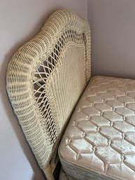 B2B/ Twin Bed Metal Frame W Twin Size White Wicker Shaped Headboard