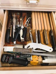 K/ Drawer - Various Sized Knives & Knife Sharpeners: Henckels, Carvel Hall Etc