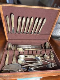LR/ Wood Flatware Box Of Assorted Vintage Silver Plate Cutlery