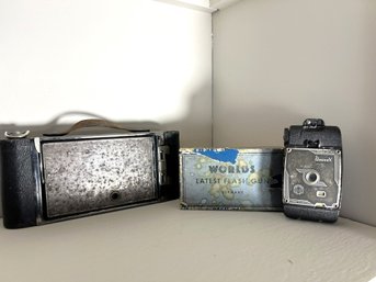 1BR/ 3pcs - Vintage Camera Lot: Univex, Brownie Etc