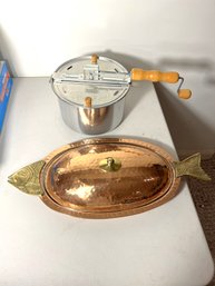 L1/ 2pcs - Gorgeous Hammered Copper Fish Platter And Whirly-Pop Popcorn Popper