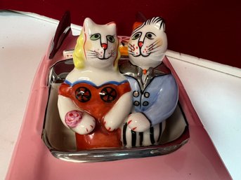 NBT/ Villeroy And Boch - Cruisin' Cats In A Pink Convertible