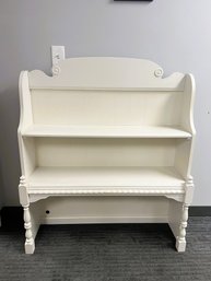 ER/ Cute White Shelf/Bookcase