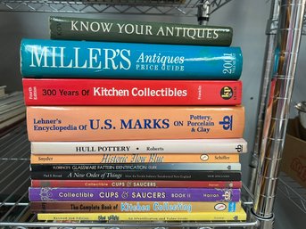 CR/A 12pcs - Collecting Books, Antiques, Price Guides, Identification Marks Etc