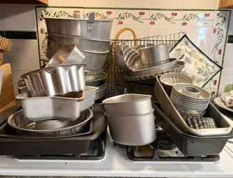 K/ Huge Awesome Assorted Metal Bakeware Lot - Bundt, Tart, Muffin, Bread, Cooling Racks & More