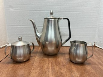 CR/A 3pcs - Reed And Barton Stainless Coffee Service: Pot, Creamer And Covered Sugar