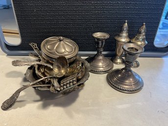 K/ Assorted Sterling Silver Pieces: Jewelry, Cutlery, Salt And Pepper Etc