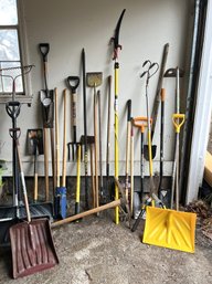 G/ 26pcs - Large Garden Tools And Shovels Lot