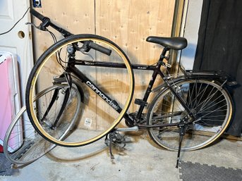 C/ 4pcs: Cannondale H200 Black 20' Bicycle And 3 Loose Tires