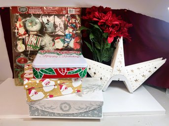 T/ Bag Plus 6pcs - Christmas: Decorative Boxes, Gift Tags, Faux Flowers Etc