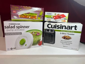 T/ 4boxes - Cuisinart Toaster, Faberware Salad Spinner, 2 Slicer/Choppers