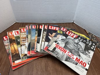 CR/A - Mid Century Life Magazine Lot 1950's, 60's, 70's Etc