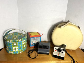 C/ 5pcs: Vintage Lot - Bugs Bunny Mattel Wind Up Music Box, Polaroid Cameras, 'lady Schick' Hair Dryer Etc