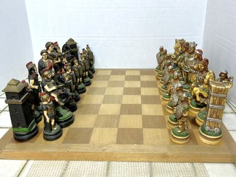 K/ 33pcs - Unique And Gorgeous 'Crisloid' Plastics Providence RI Greco-Roman Themed Chess Set