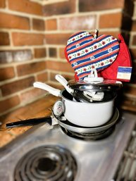 K/ 6pcs - Covered Pots, Open Pan, Oven Thermostat, Oven Mitts: T-Fal, Wear-ever Etc