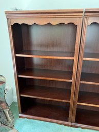2H/ Broyhill Bookcase With 4 Adjustable Shelves #1