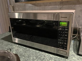 K/ Large Stainless Steel Panasonic Countertop Microwave