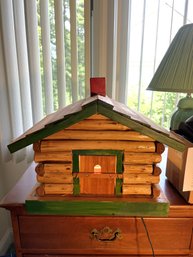 2B2/ Unique Log Cabin - Lights Up When Plugged In - Appears To Be Handmade - Large