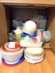 K/ Box - Assorted Plastic And Tupperware Storage, Glass Jars, Mixing Bowls Etc