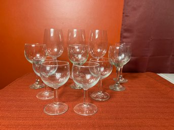 DR/ 11pcs: Assorted Wine Glasses