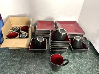 K/ 32pcs: Dish Set - Sonoma Life Style Sierra Red - Unique Shape