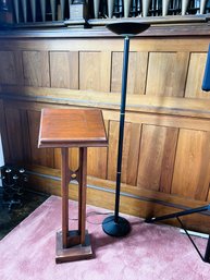 S/ 2pcs - Heavy Wood Podium And Black/Green Torchiere Lamp