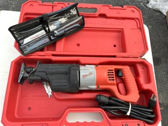 G/ 2pcs: Milwaukee 10A Heavy Duty Sawzall Model #6519-22 With Case And Extra Blades In Pouch #2