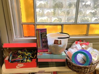 N/ Whole Shelf - Party Favor Bundle: Crayons, Coloring Books, Glow Necklaces , Sm Totes & Little Toys Etc