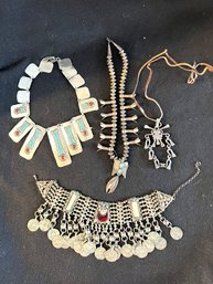 K/ Box 4pcs - Large Chunky Necklaces, Native American Style
