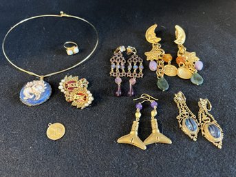 Box - 8pcs - Assorted Gold Tone Earring Lot, Ring, Choker With Mermaid, Pendant