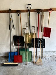 G/ 15pcs - Shovel And Garden Tool Lot