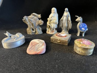 K/ Box 8pcs - Assorted Figurines, Pill Boxes And Bird On Rock