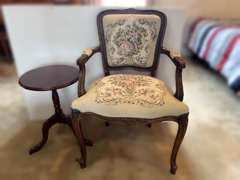 LR/ 2pcs - Tapestry Upholstered Wooden Ladies Arm Chair And Side Table