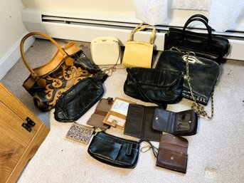 O/ 14pcs - Assorted Purse/Handbag Collection